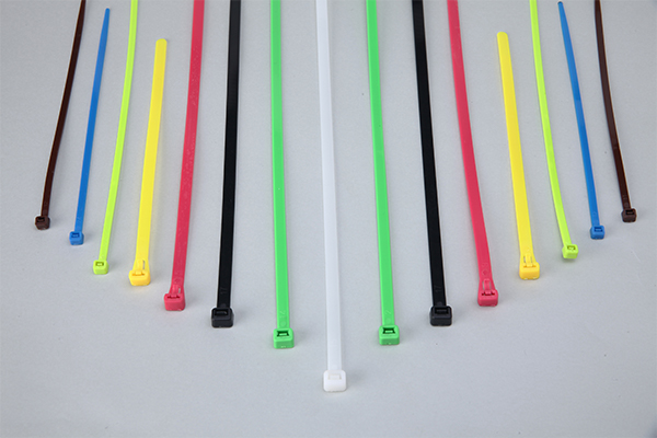 Advantages of Plastic Cable Ties in Wire Organizing